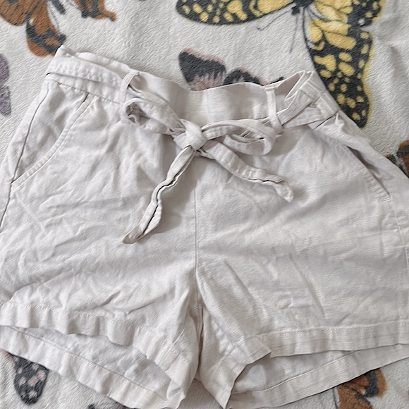 J. Crew Pants - J. Crew High Waisted Linen Shorts w/ Belt: Size 8